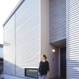 木洩れ日のような自然光に包まれる家でストレスフリーの暮らしを実現