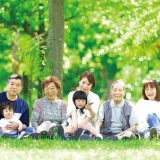 助け合う暮らしの復活。「多世代交流型住宅」